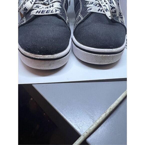 Heelys Pro 20 Flame Youth Size 2 Mid Top Wheeled Unisex Shoes - Picture 4 of 10